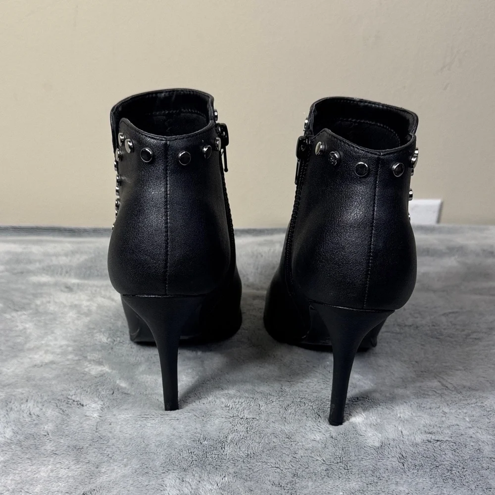 Fergalicious by Fergie “Captain” Studded Ankle Booties - Black - Size 7 - EUC - Picture 5 of 15